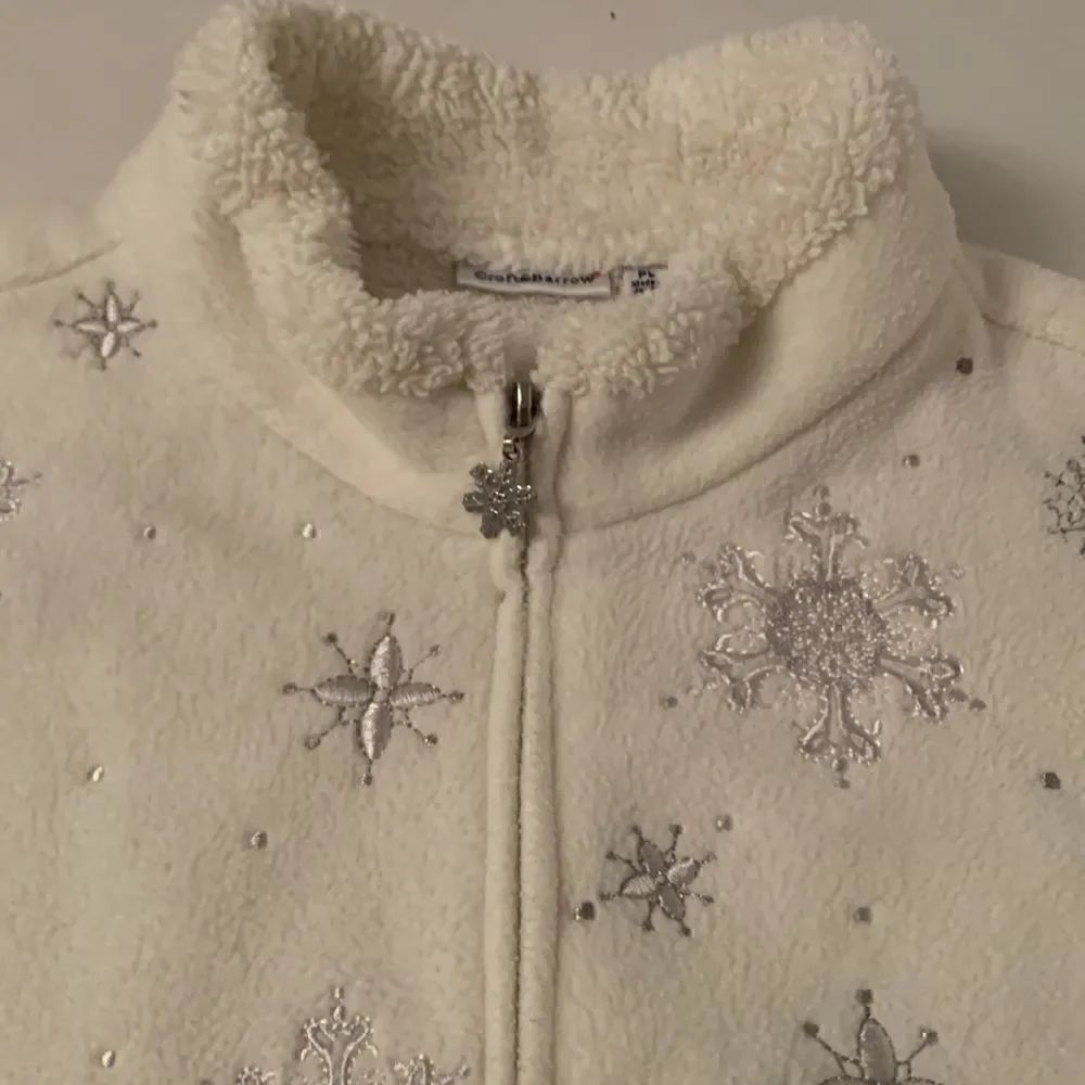 Croft & Barrow Fleece Embroidered Snowflake Vest Size LP - Picture 6 of 10